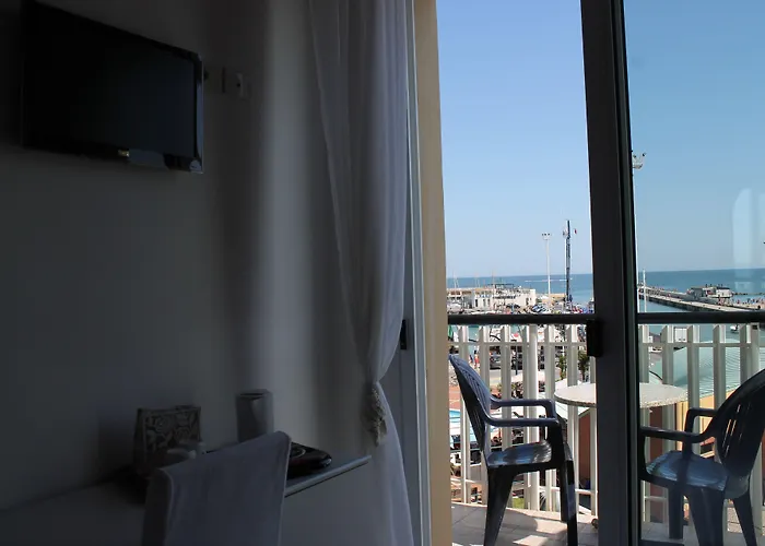 Aparthotel Fiorella 3*