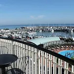 Apartmanhotel Fiorella 3*