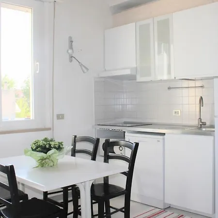 מלון דירות Fiorella