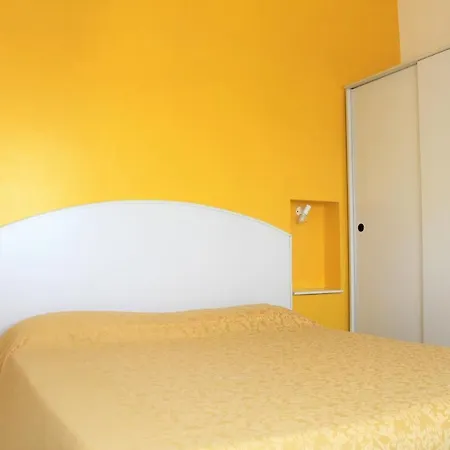 Fiorella Aparthotel