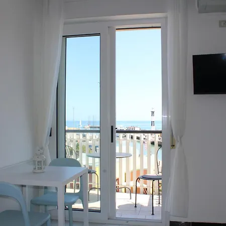 Fiorella 3*
