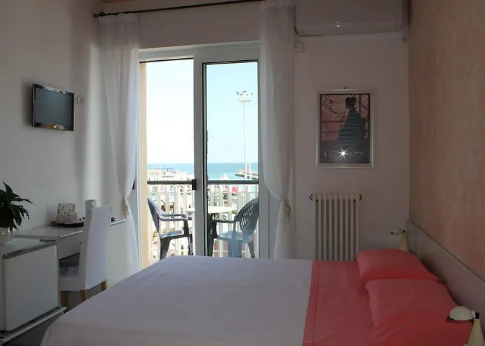 Fiorella 3*